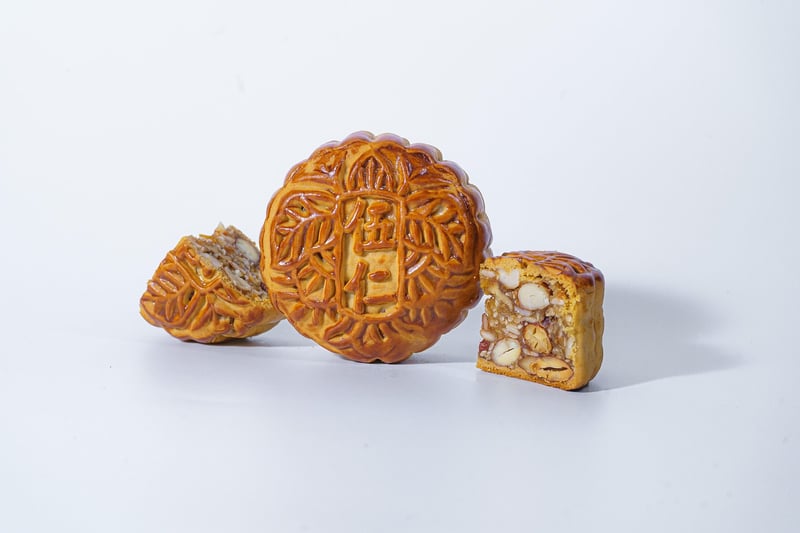 Lotus Seed Paste Mooncake
